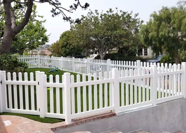 Vinyl Fence Installation in Sherman Oaks, CA