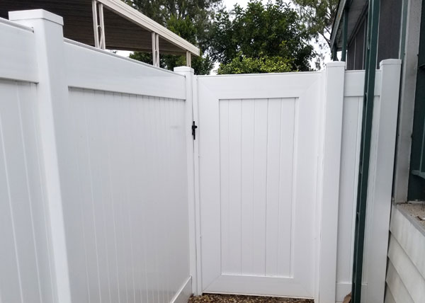 Vinyl Privacy Fence Carson, CA