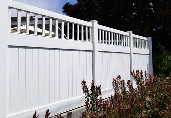 Vinyl Fence Gates